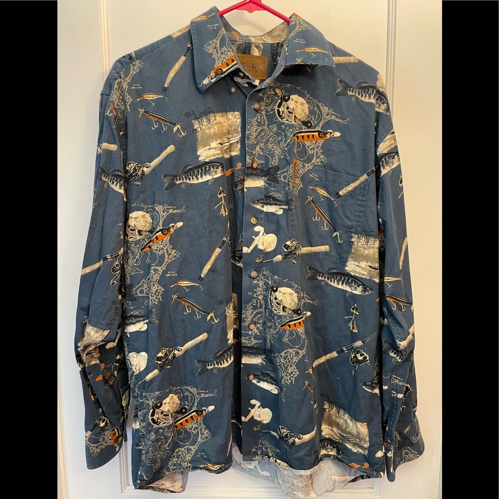 Magellan Sportswear blue fishing shirt. Size large